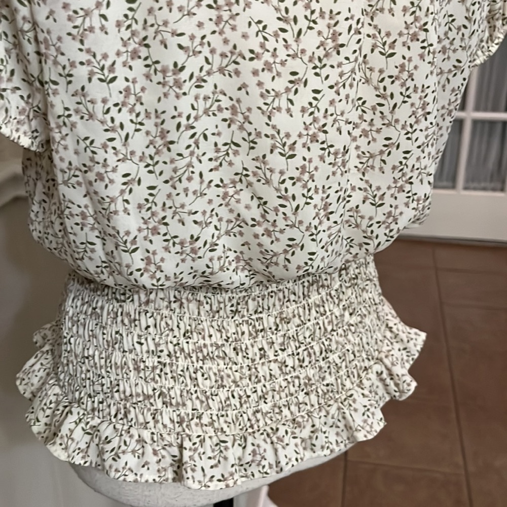 Sienna Sky pink & green floral top Size M - Picture 12 of 17
